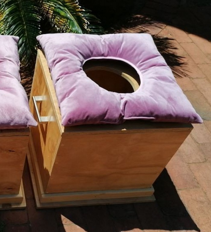 Steam stool, steam chair, healthy living, custom steam chair, custom pillows, doughnut pillow